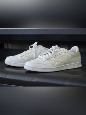 Reebok Men White Classic Leather Low-Top Sneakers